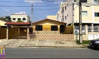 Imagem: 2 casas em terreno de 360m² no Estação