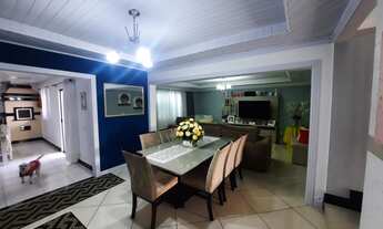 Imagem 4: EXCELENTE CASA COM 200M² NO IGUAÇÚ EM TERRENO DE 275M² POR APENAS 849.990,00 3 AMPLOS DORM