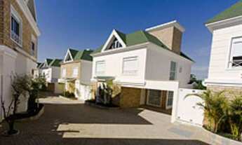 Imagem 7: 3 dormitórios, 3 suíte, 3 banheiro, 4 vagas na garagem, 195M² de Área Construída