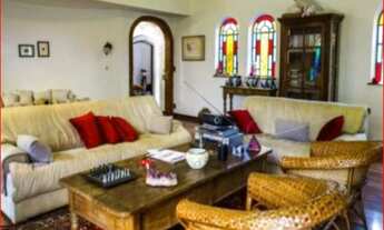 Imagem 6: 4 dormitórios, 2 suíte, 4 banheiro, 3 vagas na garagem, 329M² de Área Construída