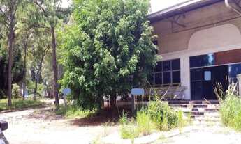 Imagem 2: 30000M² de Área Construída, 30000M² de Área Total