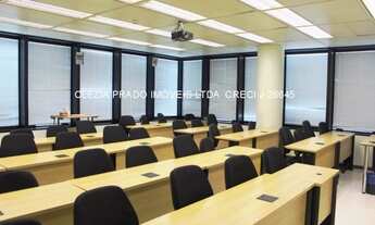 Imagem: 10 banheiro, 53 vagas na garagem, 2160M²