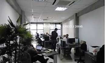 Imagem 7: 5 banheiro, 10 vagas na garagem, 778M² de Área Construída, 778M² de Área Total