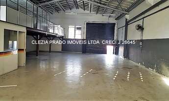 Imagem: 2 banheiro, 10 vagas na garagem, 370M²