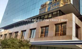 Imagem 2: 10 banheiro, 39 vagas na garagem, 1321M² de Área Construída, 1321M² de Área Total