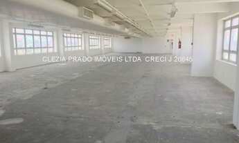 Imagem: 5 banheiro, 200 vagas na garagem, 6740M²