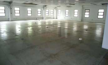 Imagem: 10 banheiro, 30 vagas na garagem, 2500M²