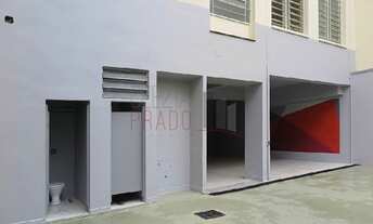 Imagem 6: 8 banheiro, 22 vagas na garagem, 2222M² de Área Construída, 2222M² de Área Total