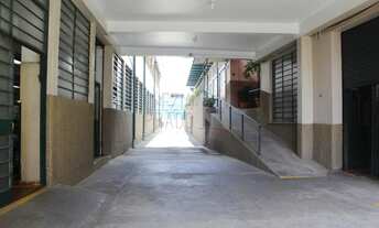 Imagem: 10 banheiro, 25 vagas na garagem, 8813M²