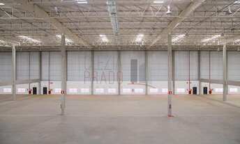 Imagem 5: 10 banheiro, 99 vagas na garagem, 10560M² de Área Construída, 10560M² de Área Total