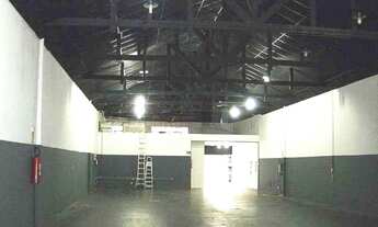 Imagem 2: 2 banheiro, 420M² de Área Construída, 420M² de Área Total