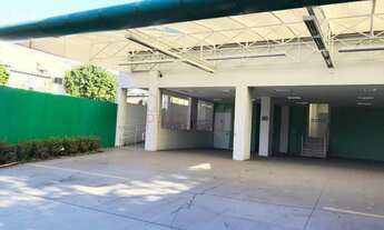 Imagem 7: 5 banheiro, 12 vagas na garagem, 656M² de Área Construída, 656M² de Área Total