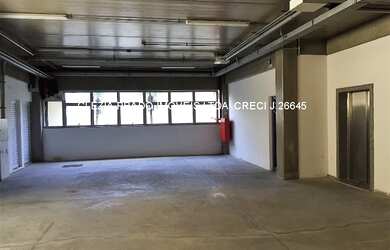 Imagem 7: 10 banheiro, 30 vagas na garagem, 4400M² de Área Construída, 4400M² de Área Total