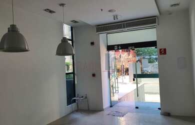 Imagem 4: 3 banheiro, 6 vagas na garagem, 419M² de Área Construída, 419M² de Área Total