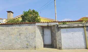 Imagem: 4 dormitórios, 1 suítes, 2 banheiro, 2