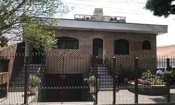 Imagem: 3 dormitórios, 1 suítes, 3 banheiro, 8