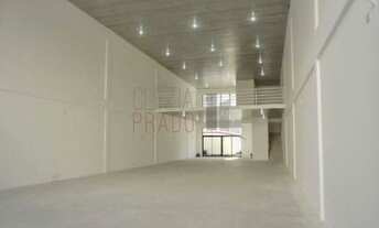 Imagem 2: 2 banheiro, 4 vagas na garagem, 450M² de Área Construída, 450M² de Área Total