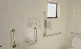 Imagem 3: 2 banheiro, 4 vagas na garagem, 450M² de Área Construída, 450M² de Área Total