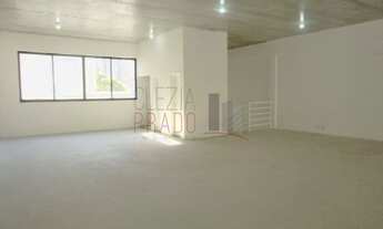 Imagem 7: 2 banheiro, 4 vagas na garagem, 450M² de Área Construída, 450M² de Área Total