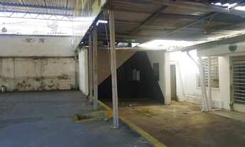 Imagem 3: 2 banheiro, 2 vagas na garagem, 295M² de Área Construída, 295M² de Área Total