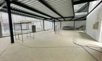 Imagem 2: 4 banheiro, 11 vagas na garagem, 810M² de Área Construída, 810M² de Área Total