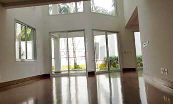 Imagem: 6 dormitórios, 4 suíte, 2 banheiro, 8