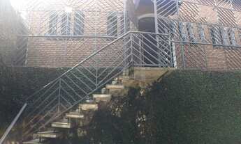 Imagem: 2 banheiro, 4 vagas na garagem, 345M² de