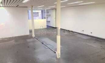 Imagem 3: 4 banheiro, 1 vaga na garagem, 200M² de Área Construída, 200M² de Área Total