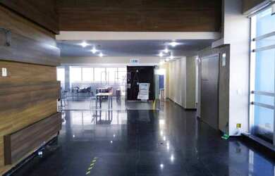 Imagem 4: 14 banheiro, 80 vagas na garagem, 5955M² de Área Construída, 5955M² de Área Total