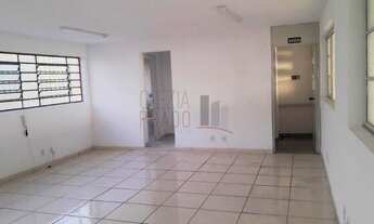 Imagem 4: 2 banheiro, 4 vagas na garagem, 300M² de Área Construída, 300M² de Área Total