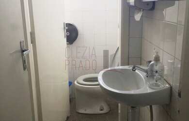 Imagem 6: 4 banheiro, 5 vagas na garagem, 460M² de Área Construída, 460M² de Área Total