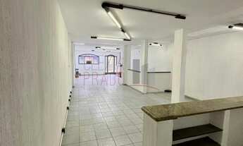 Imagem 4: 4 banheiro, 209M² de Área Construída, 209M² de Área Total