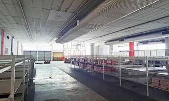 Imagem: 3 banheiro, 5 vagas na garagem, 2176M²