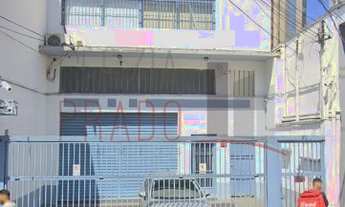 Imagem: 2 banheiro, 4 vagas na garagem, 557M² de