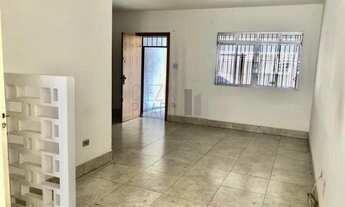 Imagem: 3 dormitórios, 2 banheiro, 2 vagas na garagem