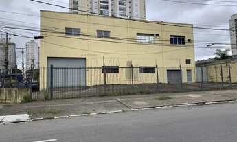 Imagem: 4 banheiro, 20 vagas na garagem, 1800M²