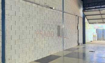 Imagem: 3 banheiro, 5 vagas na garagem, 370M² de