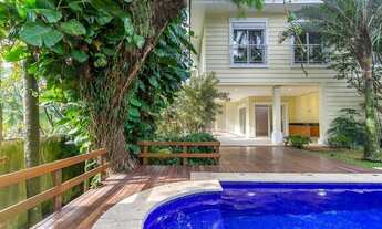 Imagem 2: 5 dormitórios, 4 suíte, 7 banheiro, 5 vagas na garagem, 710M² de Área Construída