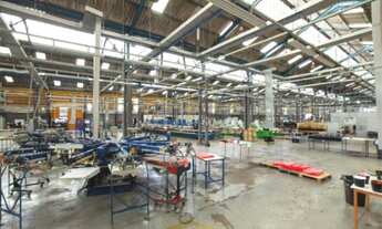 Imagem 7: 10 banheiro, 50 vagas na garagem, 8086M² de Área Construída, 8086M² de Área Total