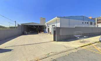 Imagem: 5 banheiro, 10 vagas na garagem, 2200M²