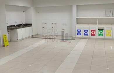 Imagem 2: 20 banheiro, 25 vagas na garagem, 4669M² de Área Construída, 4669M² de Área Total