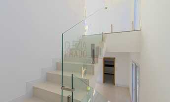 Imagem 2: 4 dormitórios, 4 suíte, 5 banheiro, 6 vagas na garagem, 365M² de Área Construída