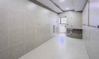 Imagem 6: 5 banheiro, 10 vagas na garagem, 3700M² de Área Construída, 3700M² de Área Total