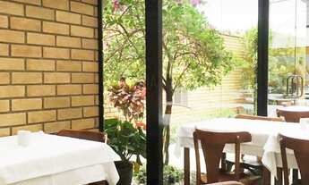 Imagem: 1 dormitório, 8 banheiro, 1200M² de Área