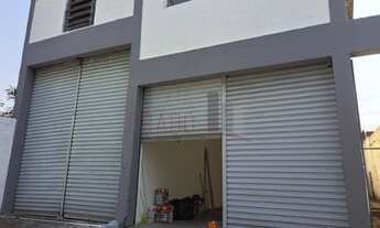 Imagem: 3 vagas na garagem, 350M² de Área Construída