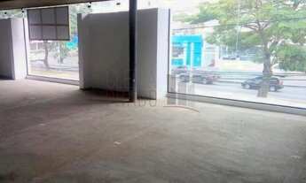 Imagem 7: 5 banheiro, 2 vagas na garagem, 945M² de Área Construída, 945M² de Área Total