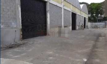 Imagem: 2 banheiro, 5 vagas na garagem, 2000M²