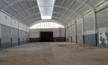 Imagem 4: 2 banheiro, 5 vagas na garagem, 2000M² de Área Construída, 2000M² de Área Total