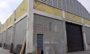 Imagem 5: 2 banheiro, 5 vagas na garagem, 2000M² de Área Construída, 2000M² de Área Total