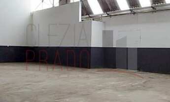 Imagem: 4 banheiro, 2 vagas na garagem, 1350M²